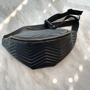 unbranded black chevron gold zipper belt bag fanny pack